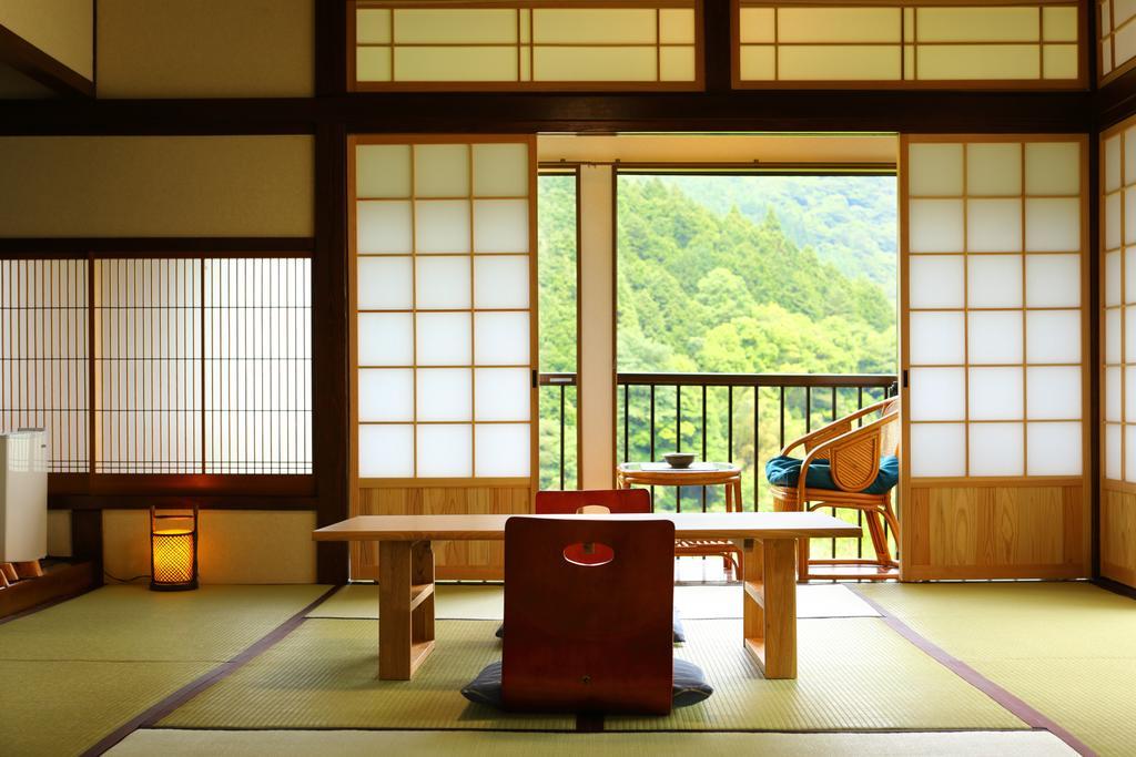 Ryokan Izumoya Yufu Exteriör bild